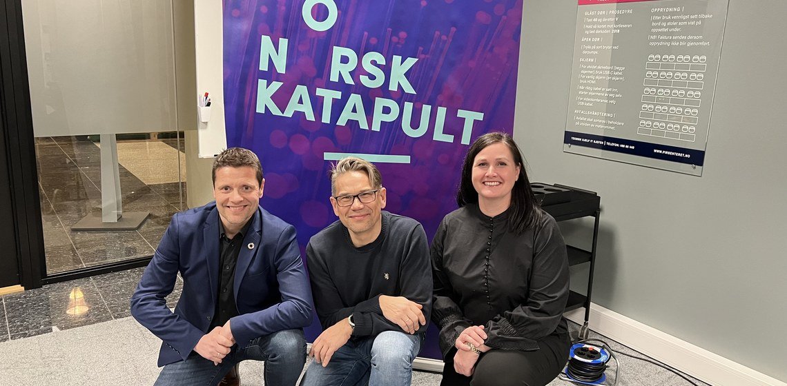 Bjarte Horn fra OINC med Ronny Isaksen og Maiken Johnsen fra Cod Cluster